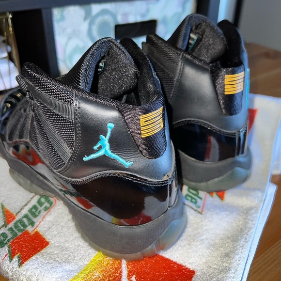 Jordan 11 Gamma Blue (GS)
Worn. No box.
5.5Y = Women’s 7 - Picture 3 of 4
